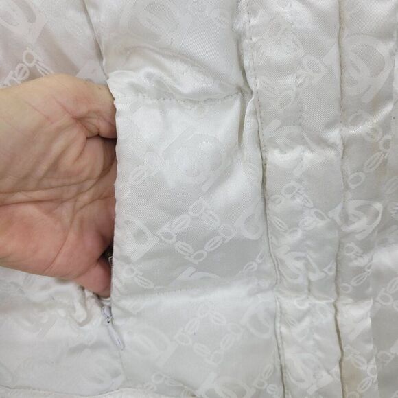 Y2K Bebe White Quilted Hooded Vest Faux Fur Trim M Logo Print Chic City - Picture 6 of 11